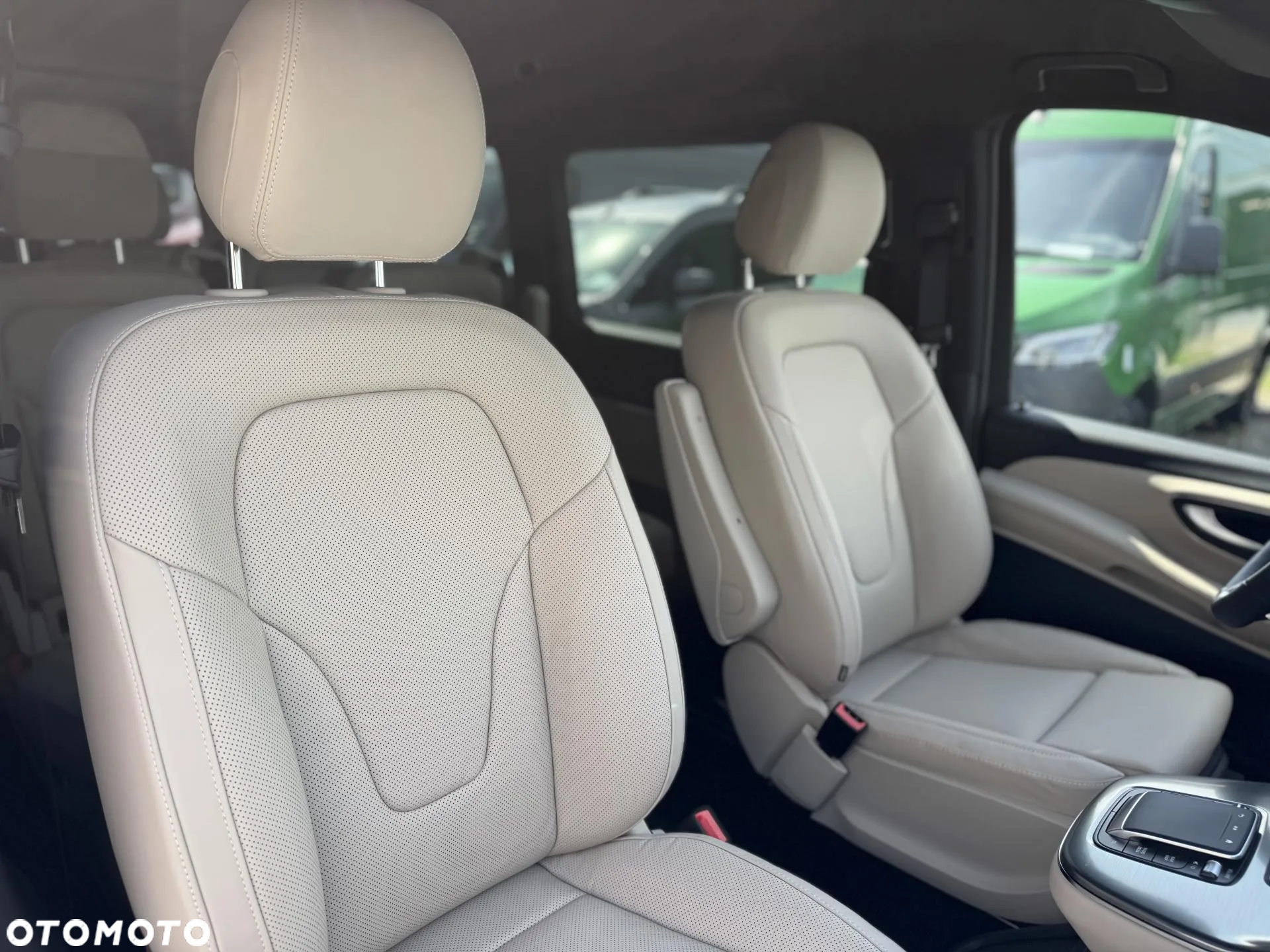Mercedes-Benz Klasa V 300 d 4-Matic 9G-Tronic Exclusive (ekstra d³) - 7