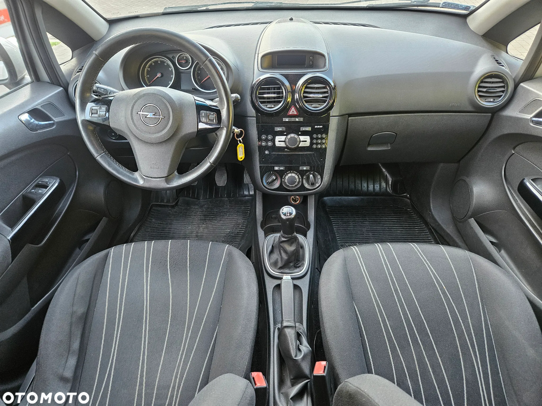 Opel Corsa 1.2 16V Enjoy - 7