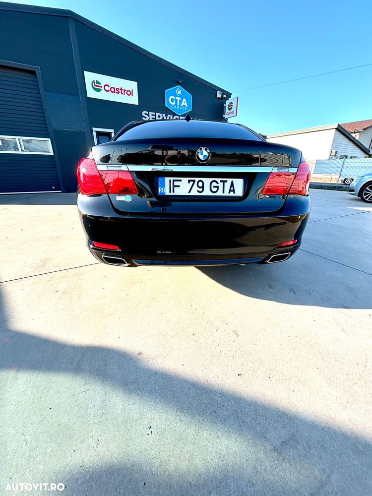 BMW Seria 7 740d xDrive - 4