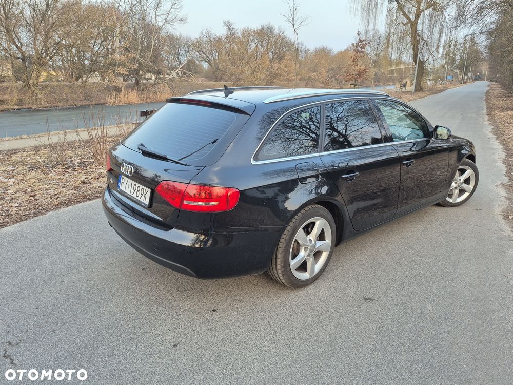 Audi A4 Avant - 4