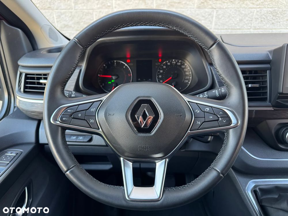 Renault Trafic 2.0 dCi - 13