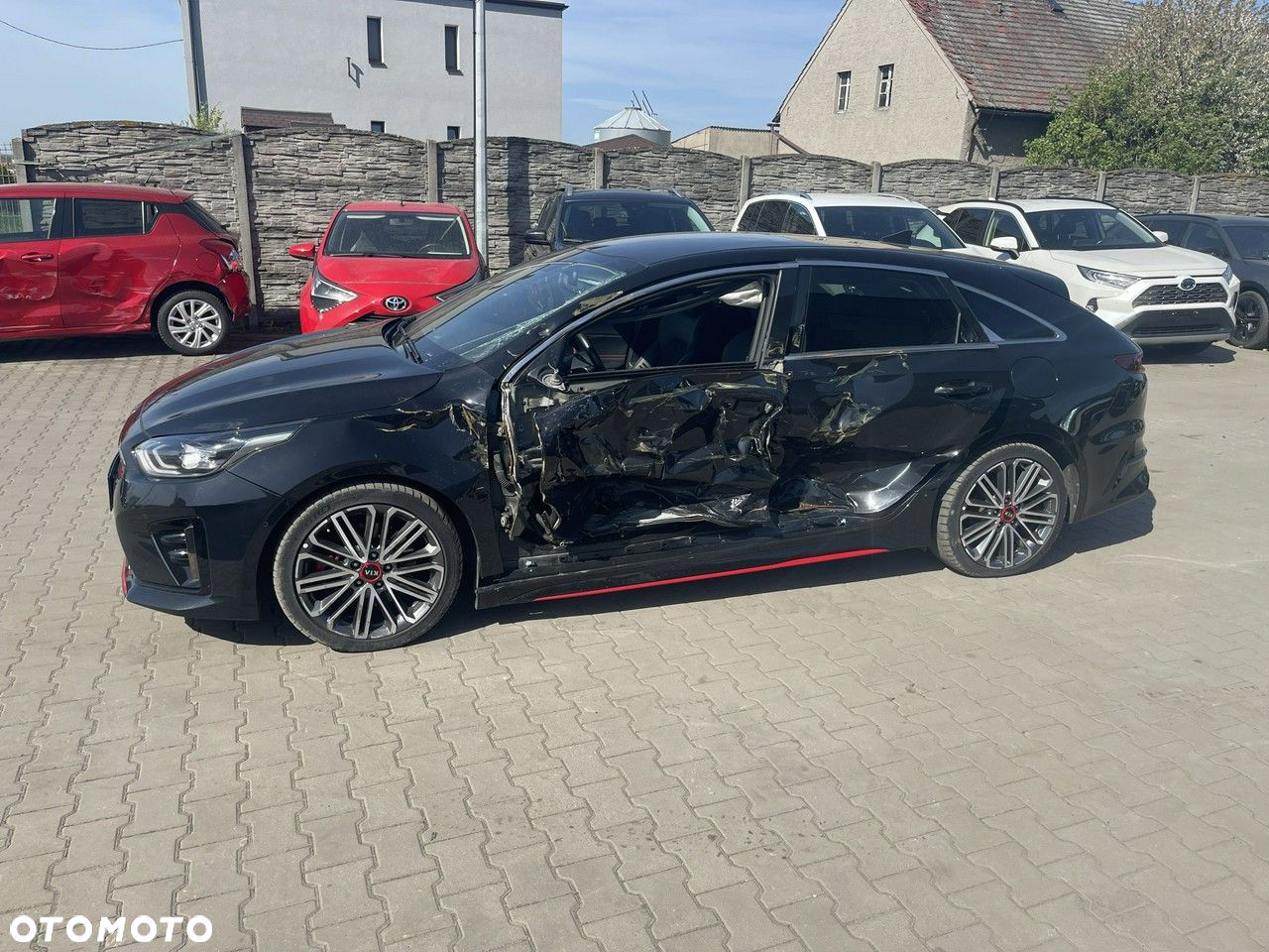 Kia ProCeed 1.6 T-GDI GT DCT - 2