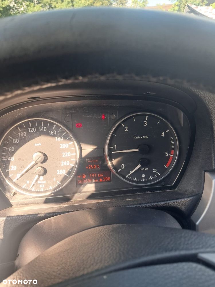 BMW Seria 3 318d - 15
