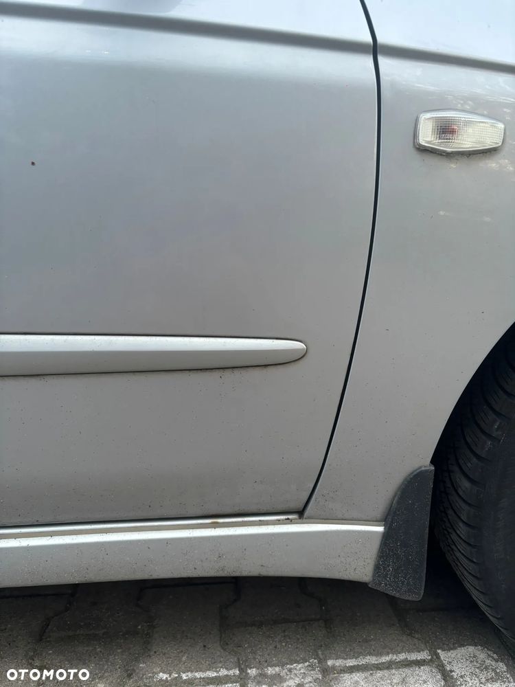 Kia Cerato 1.6 LX / Family - 15