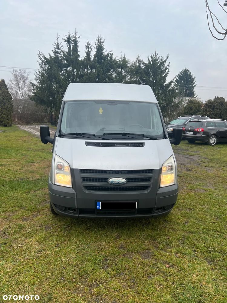 Ford Transit - 1