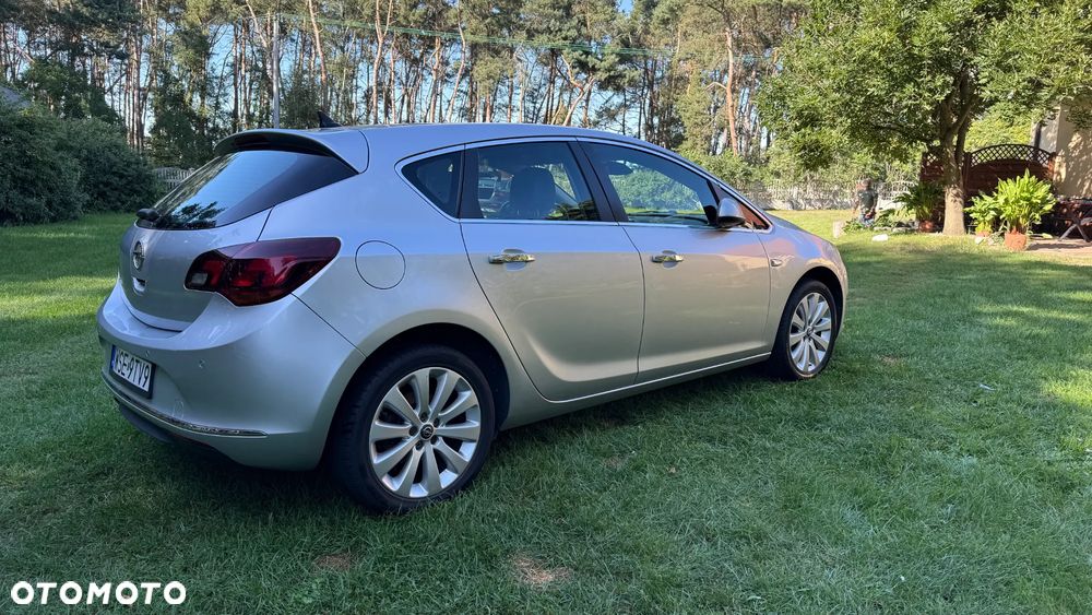 Opel Astra IV 1.4 T Cosmo S&S - 4
