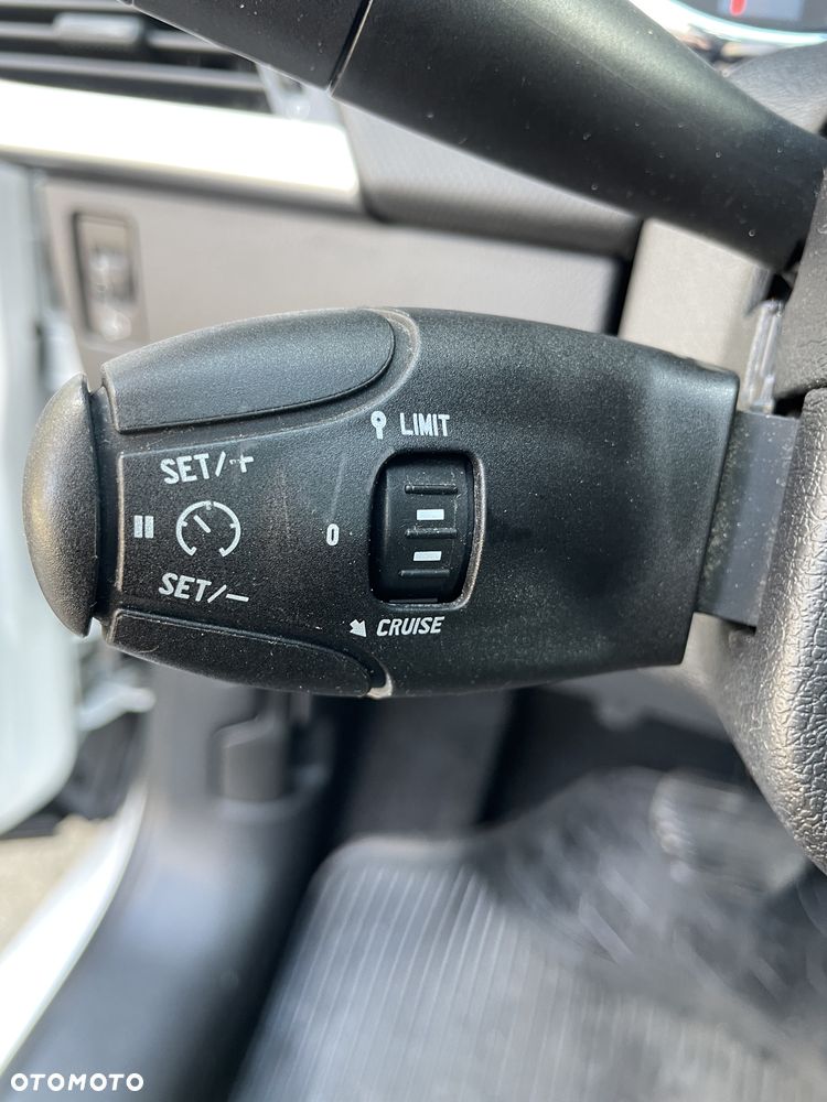 Peugeot 207 120 VTi Automatik Premium - 29