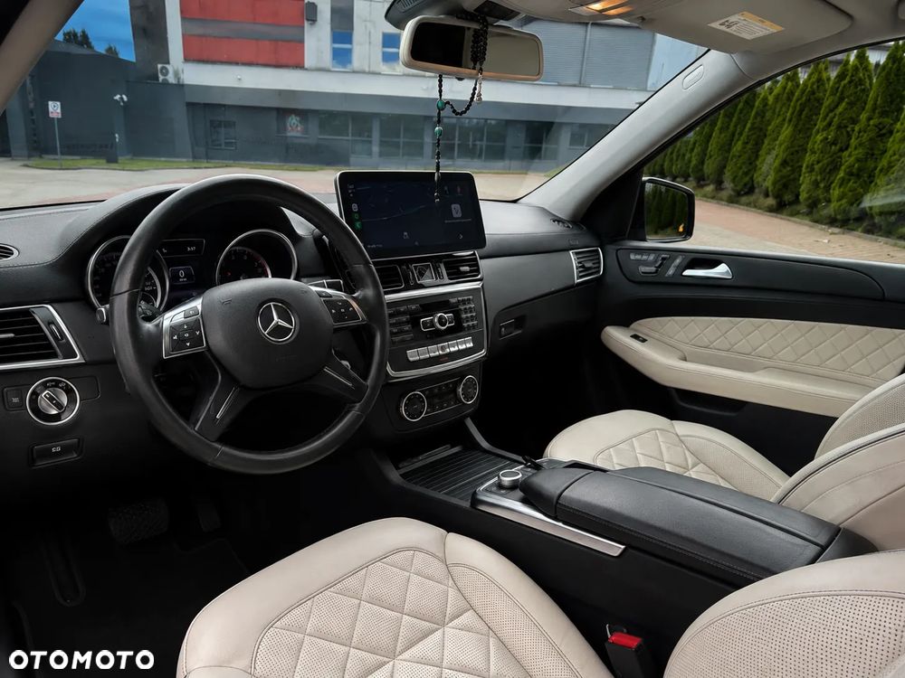 Mercedes-Benz GL 500 4-Matic - 9