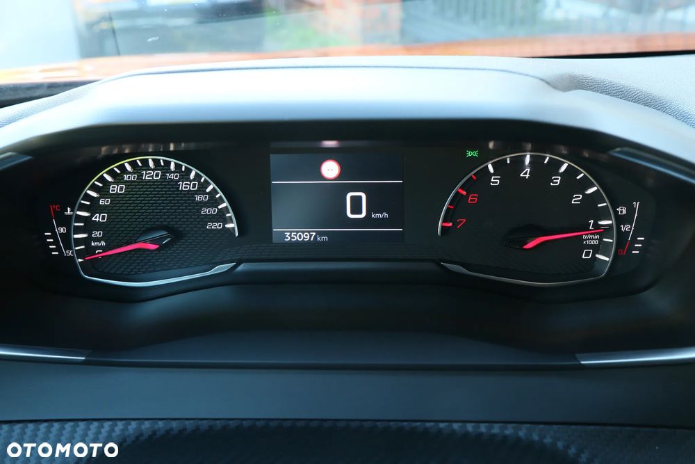 Peugeot 2008 1.2 PureTech Allure S&S - 15