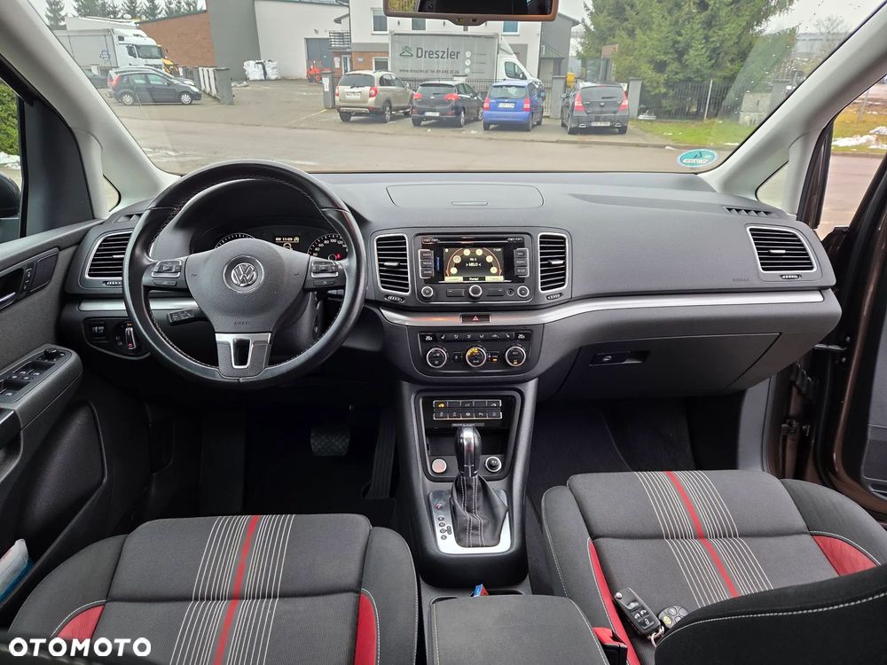 Volkswagen Sharan 2.0 TDI DSG Blue Motion Match - 22