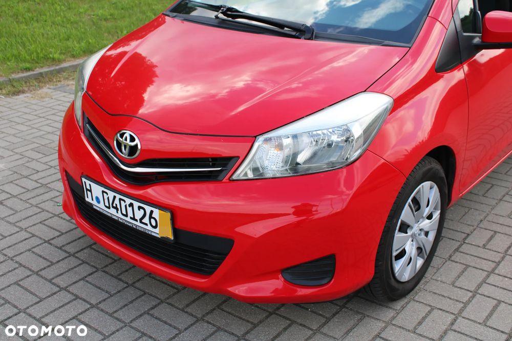 Toyota Yaris - 30
