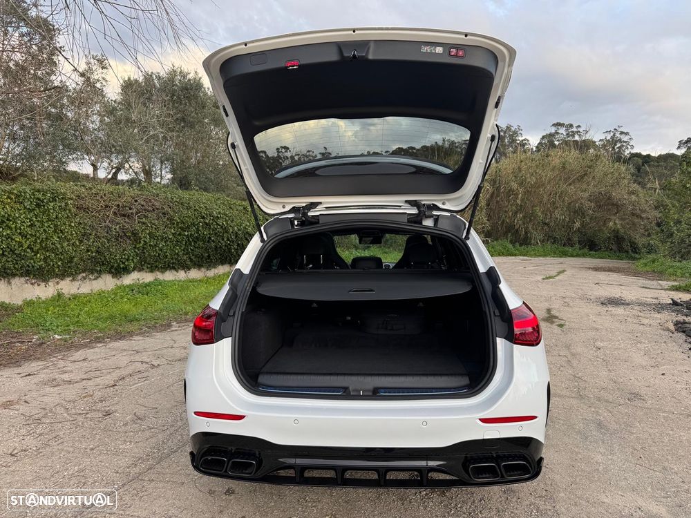 Mercedes-Benz C 63 AMG S E Performance 4Matic - 25