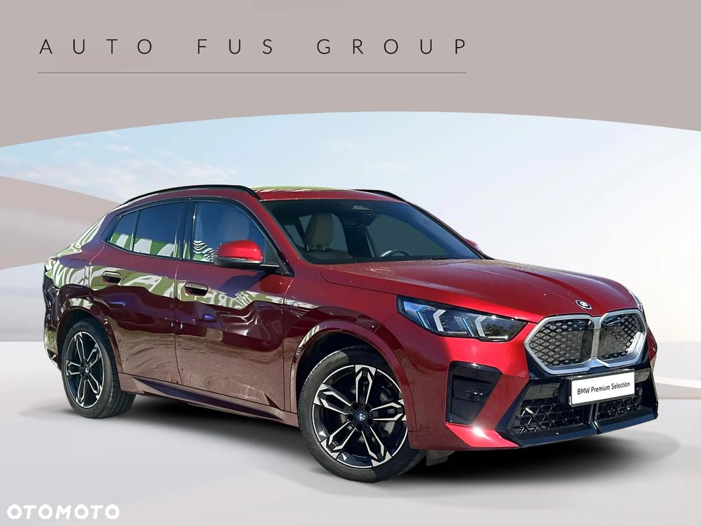 BMW iX2 eDrive20 66.5kWh M Sport - 3