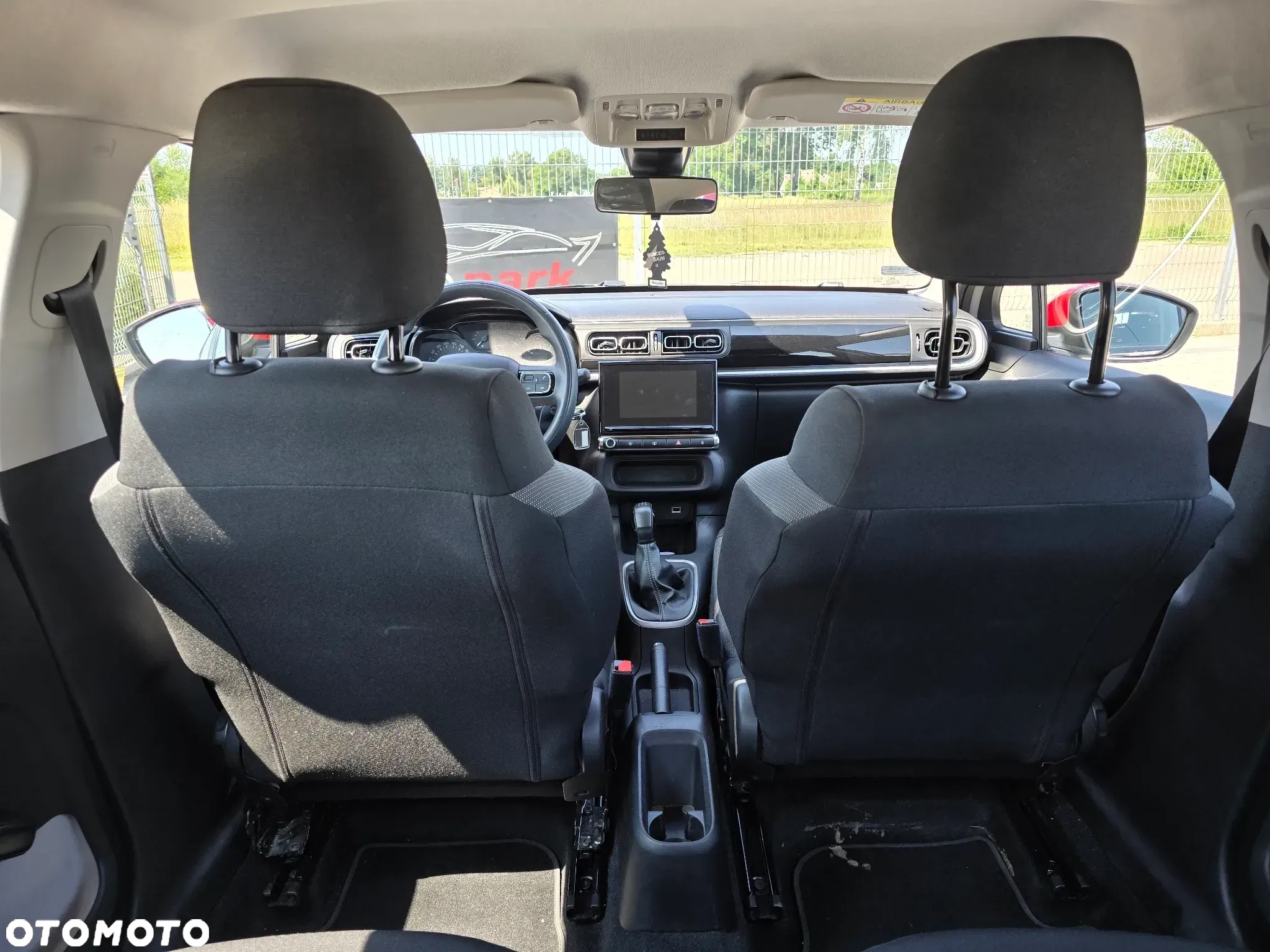 Citroën C3 1.2 PureTech Shine - 31