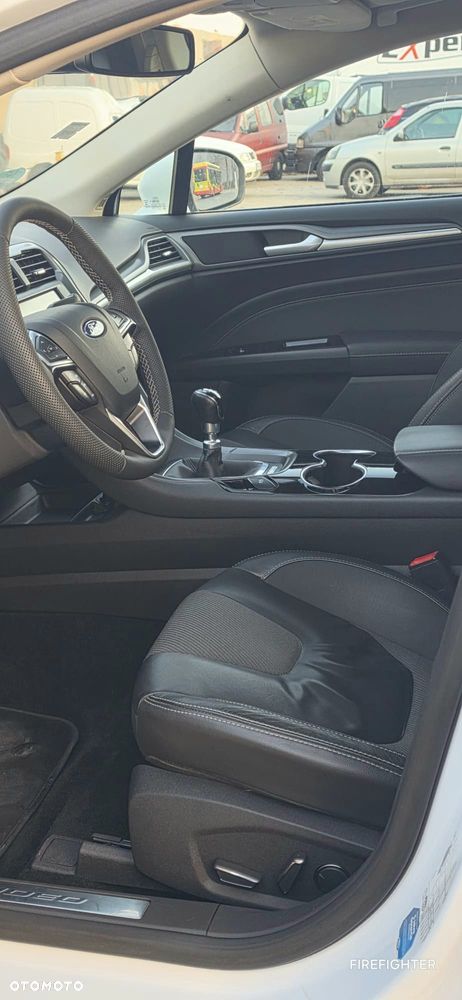 Ford Mondeo 2.0 TDCi Titanium - 19