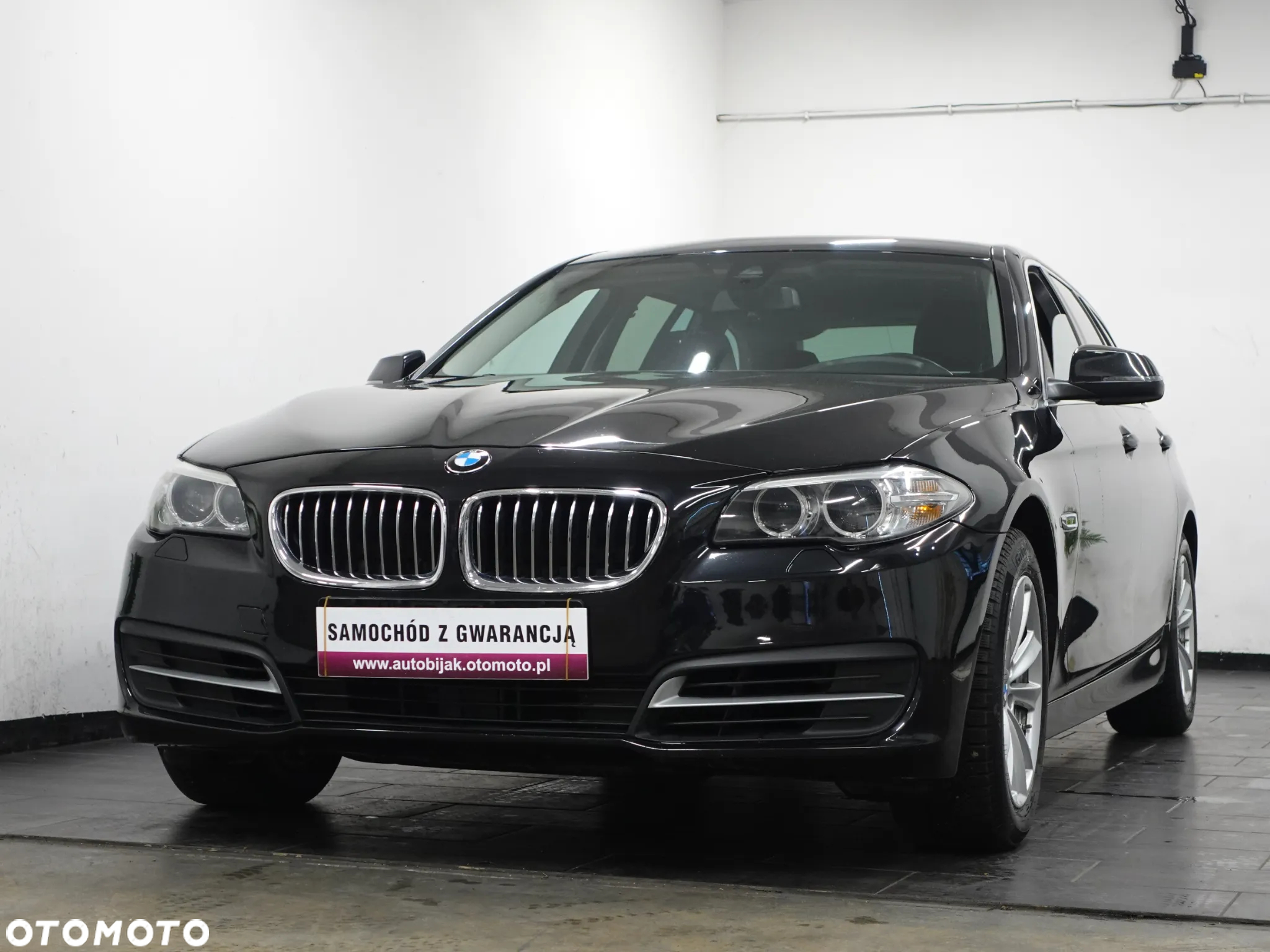BMW Seria 5 520d xDrive Touring - 3