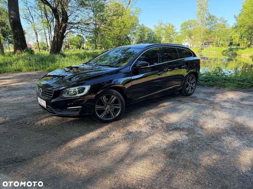 Volvo V60 D2 Drive-E Dynamic Edition (Momentum) - 3