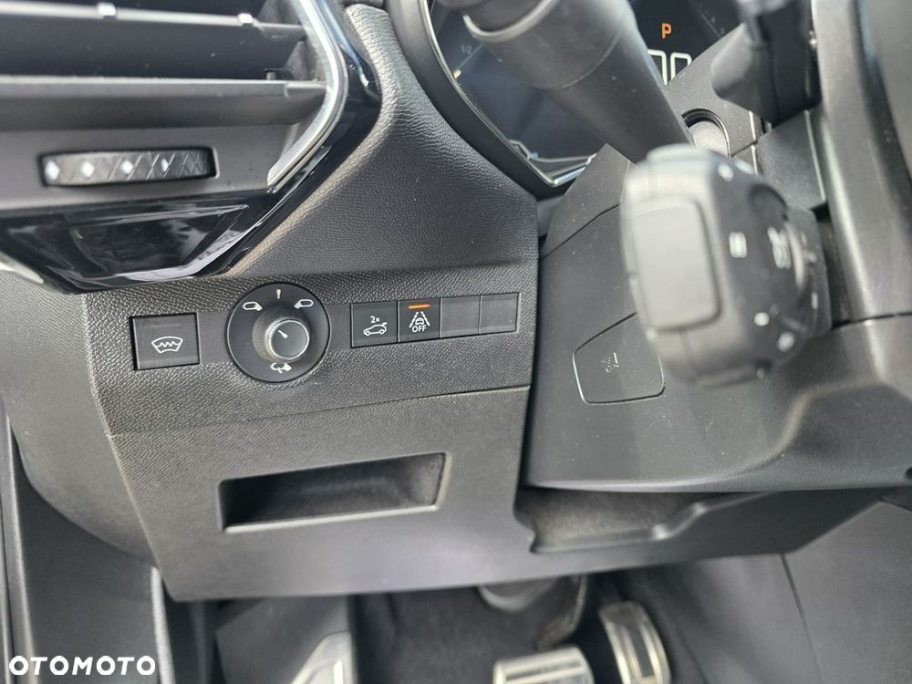 DS Automobiles DS 7 Crossback - 32