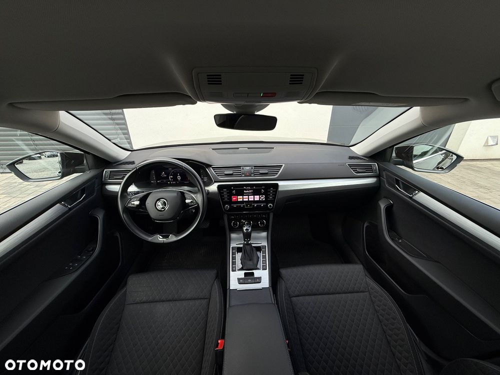 Skoda Superb 2.0 TDI SCR Ambition DSG - 8