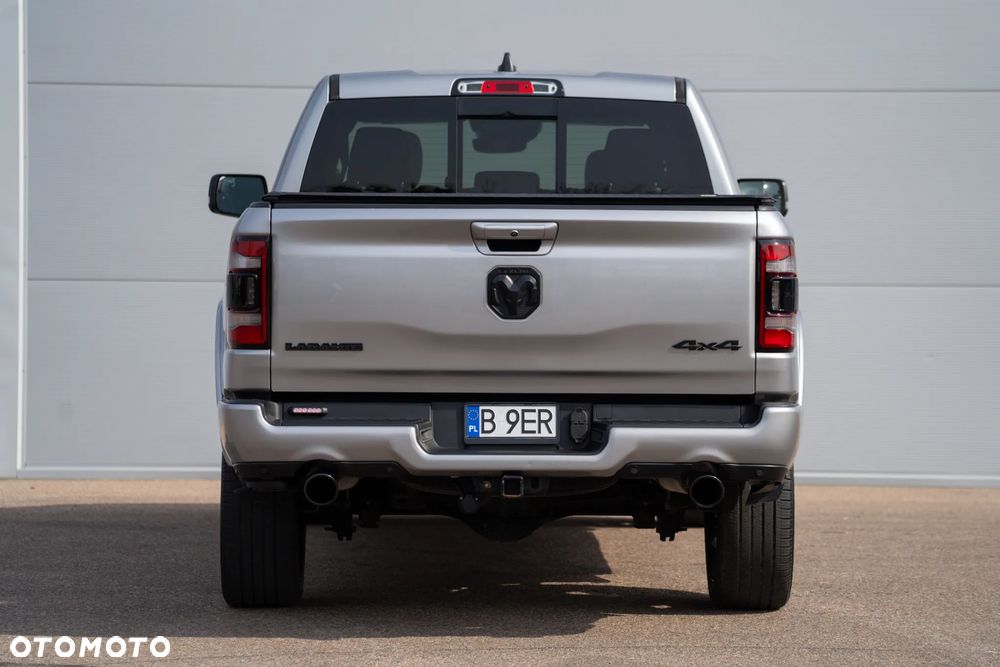 RAM 1500 5.7 Crew Cab Laramie - 4