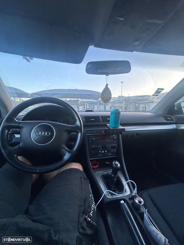 Audi A4 1.9 TDI m5 - 4