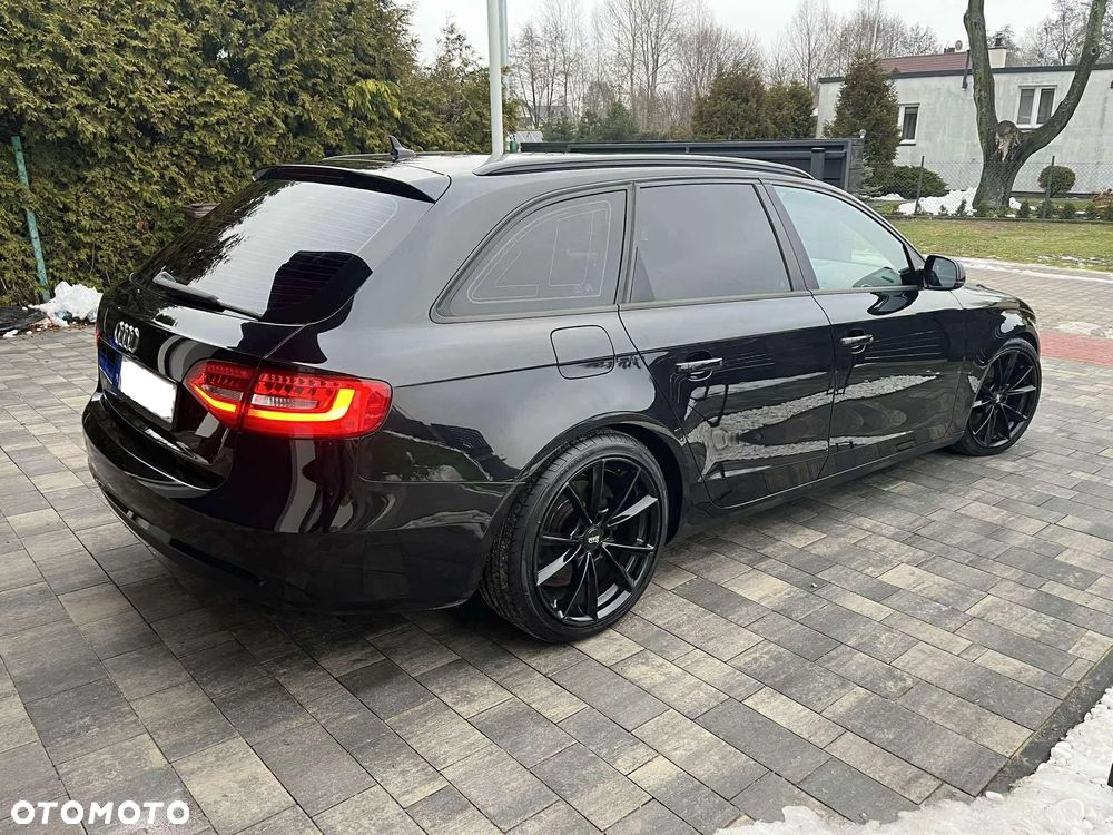 Audi A4 Avant 2.0 TDI ultra - 13