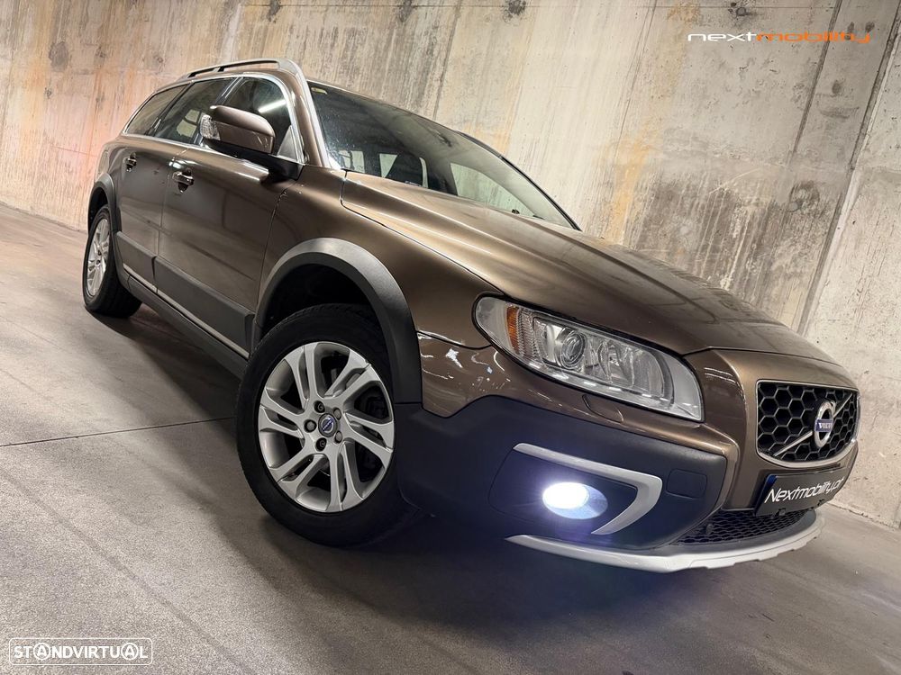 Volvo XC 70 2.0 D4 Summum Geartronic - 1