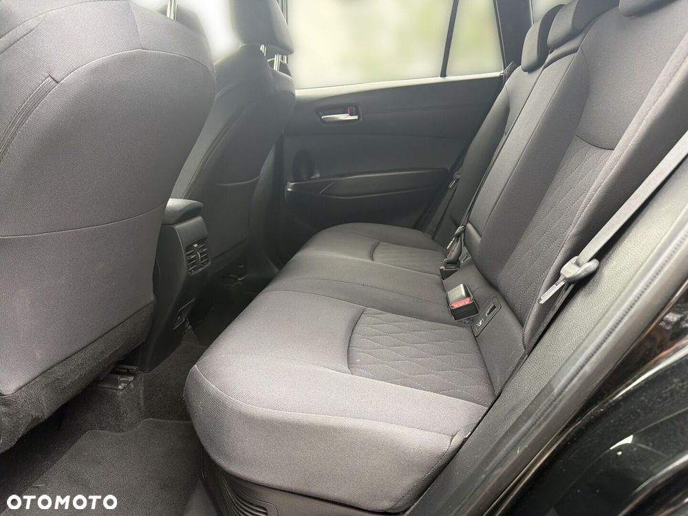 Toyota Corolla Cross - 12