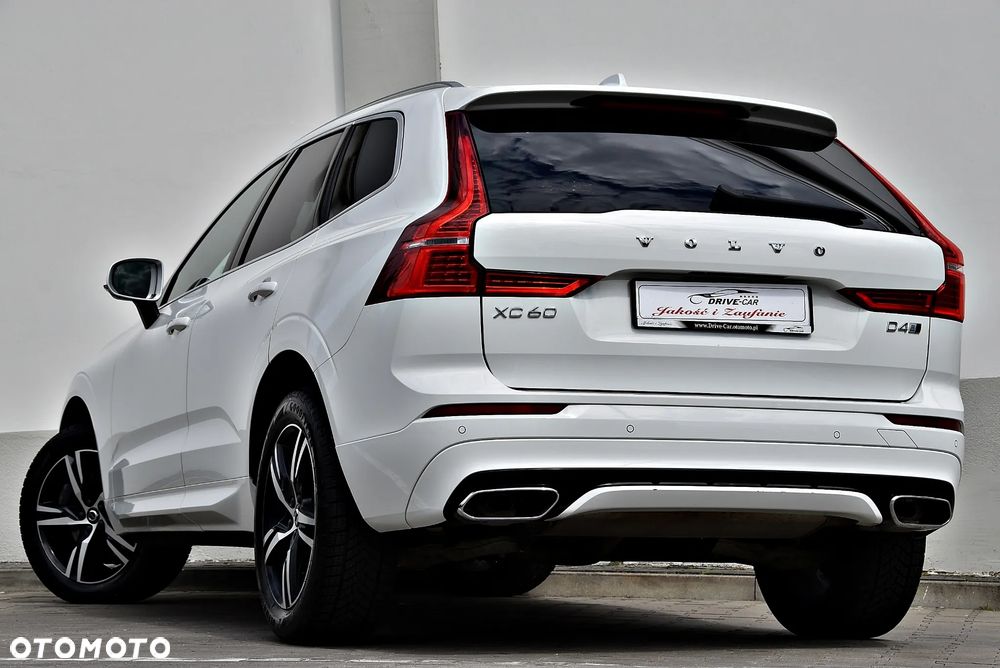 Volvo XC 60 D4 R-Design - 4