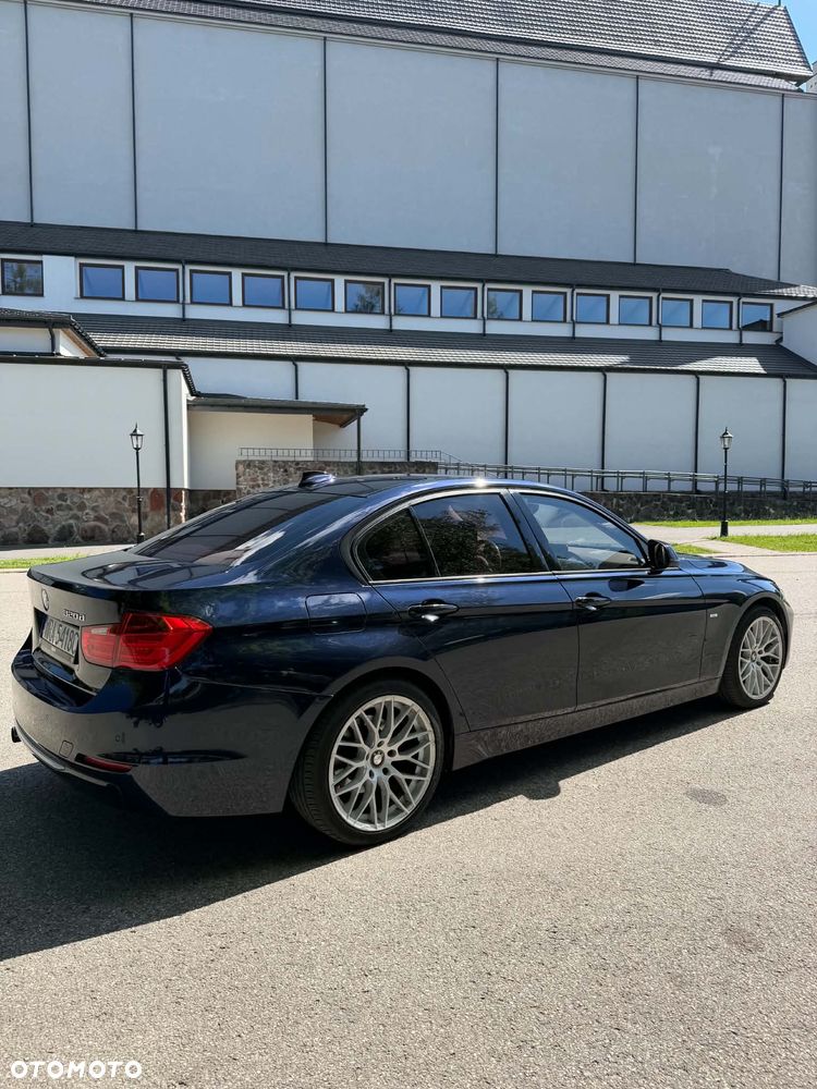 BMW Seria 3 320d Efficient Dynamics - 8
