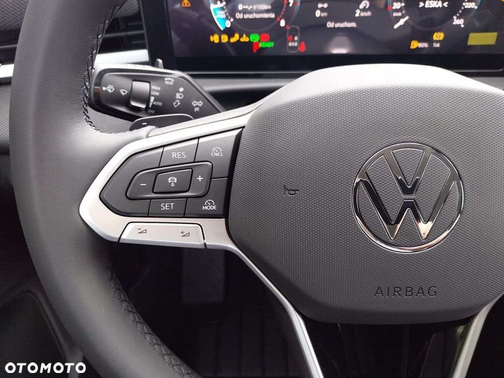 Volkswagen T-Roc 1.5 eTSI Life DSG - 12