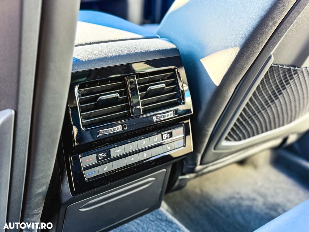 Volkswagen Touareg V6 TDI 4MOTION R-Line - 19