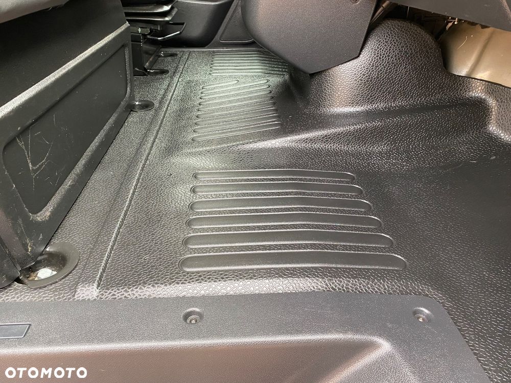 Renault MASTER L2 H2 135 DCI z regałami warsztatowymi - 22