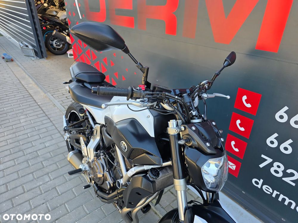 Yamaha MT - 24