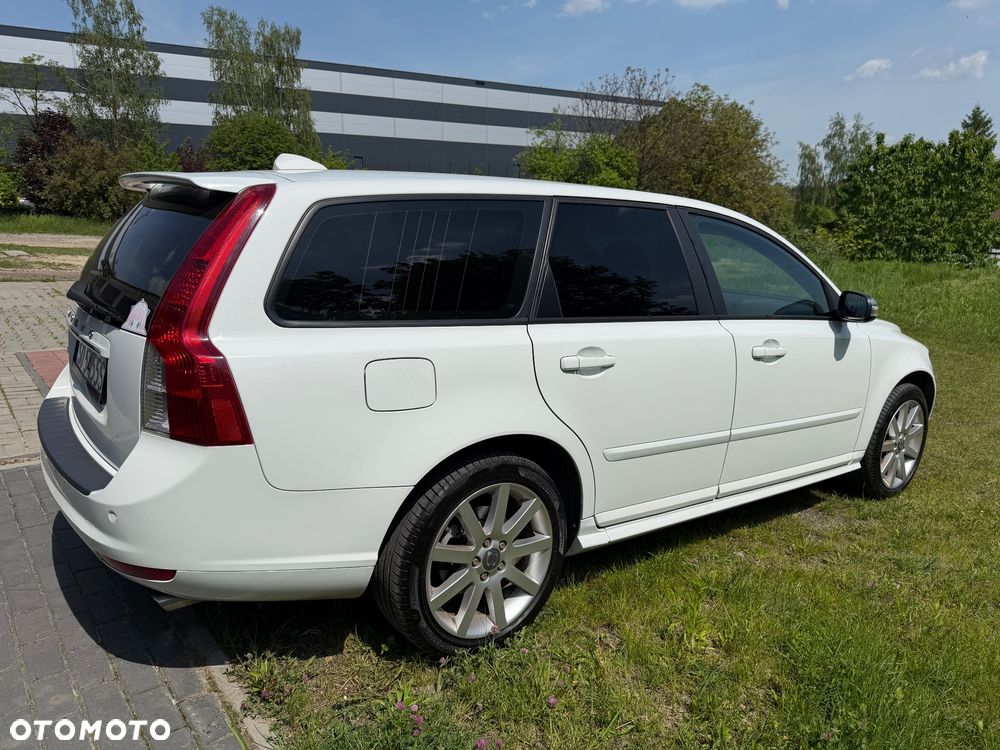 Volvo V50 T5 R-Design Summum AWD - 4
