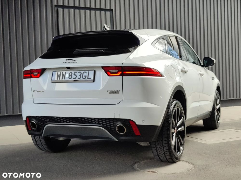 Jaguar E-Pace P300 AWD Sport - 9