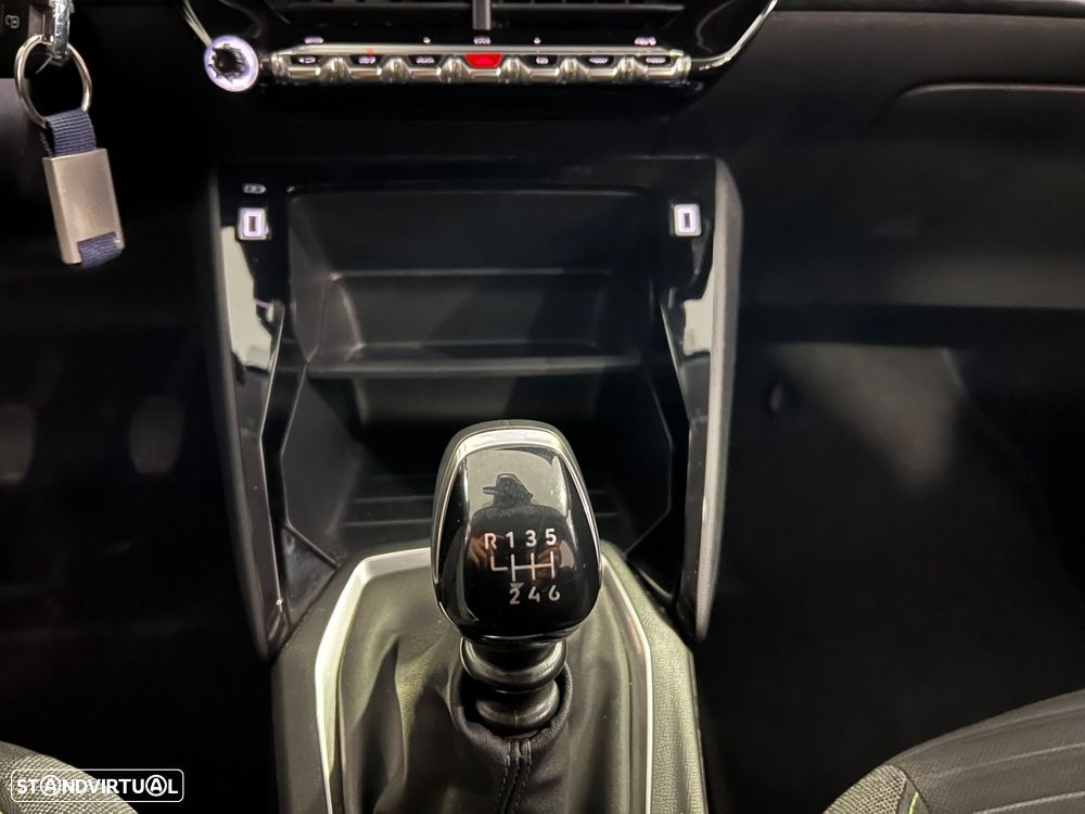 Peugeot 208 1.2 PureTech Active Pack - 19