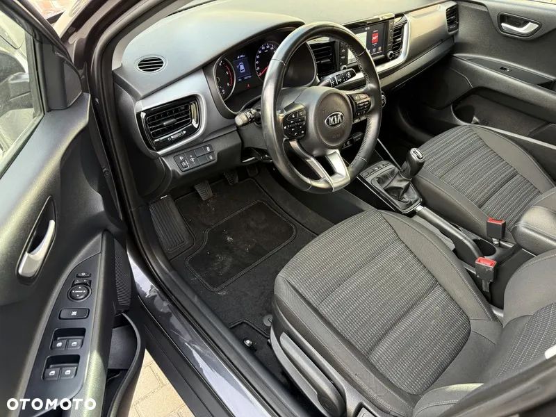 Kia Stonic 1.6 CRDi SCR L - 9