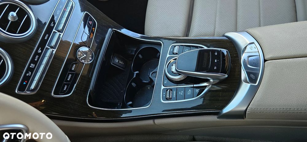 Mercedes-Benz Klasa C 300 Cabrio 9G-TRONIC AMG Line - 24