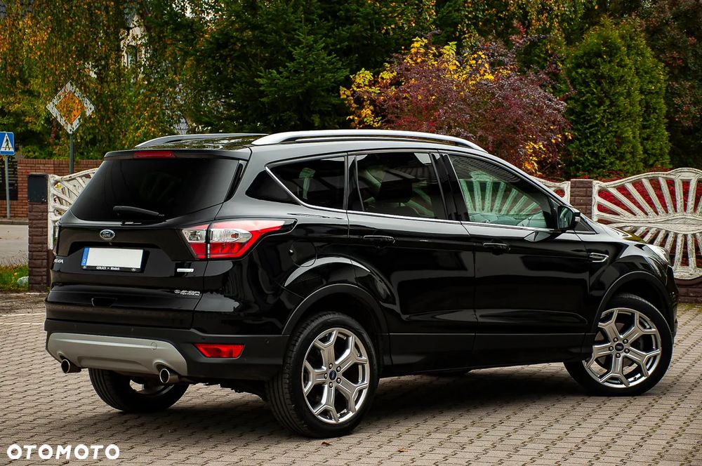 Ford Kuga 1.5 EcoBoost 2x4 Business Edition - 15