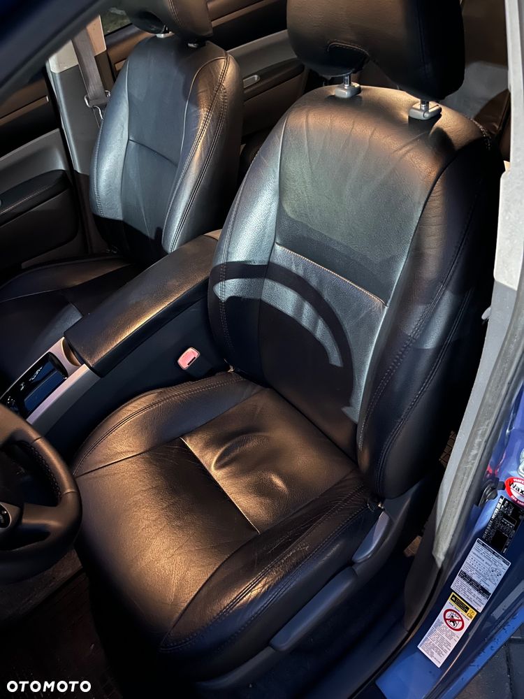 Toyota Prius 1.5 VVT-i Prestige - 22