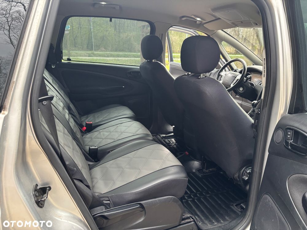 Ford S-Max 2.0 Titanium - 27