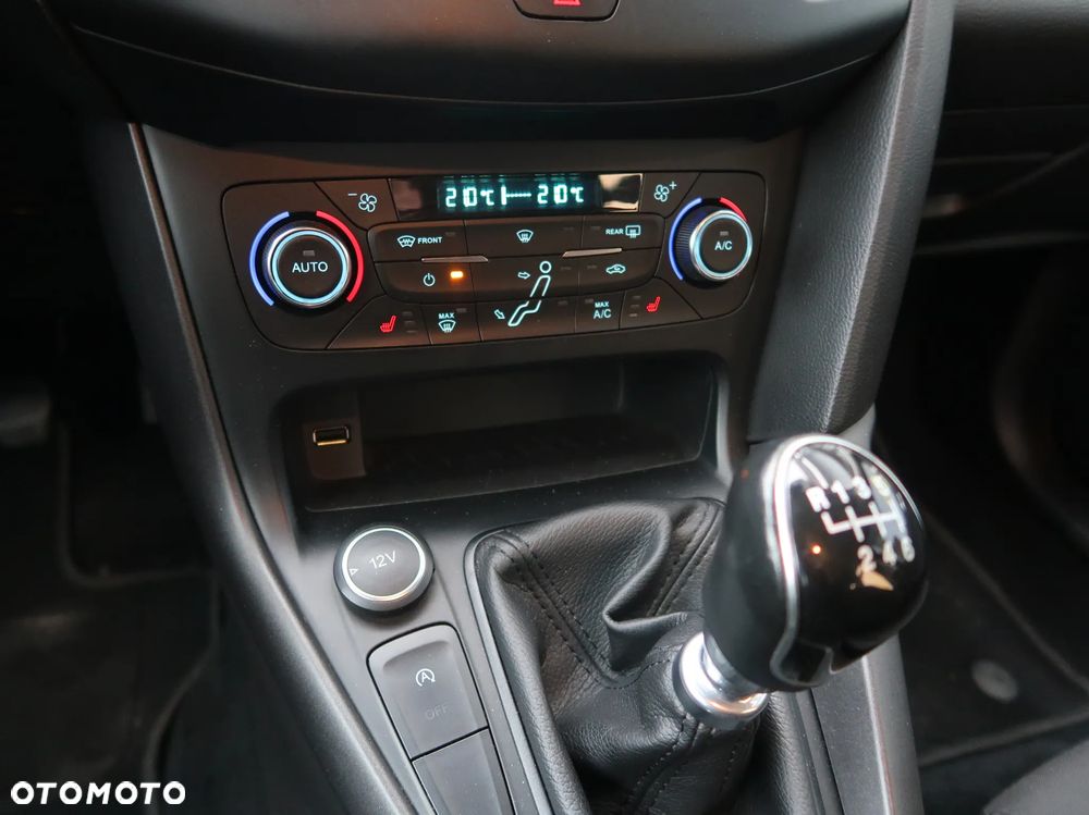 Ford Focus 1.5 EcoBoost Trend ASS - 21