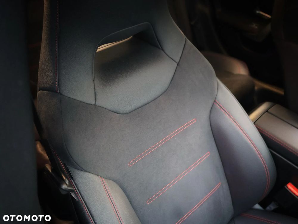 Mercedes-Benz CLA 200 mHEV AMG Line 7G-DCT - 17