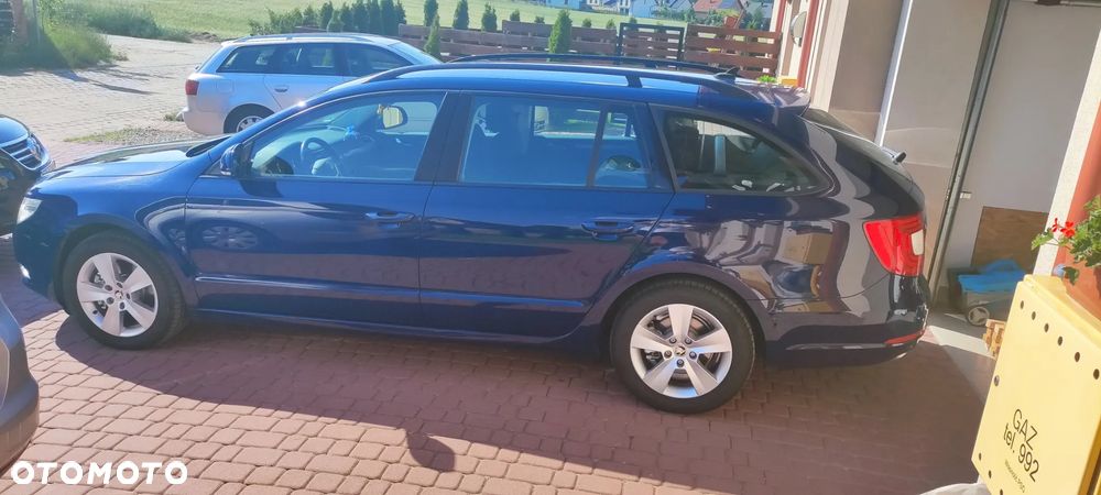 Skoda Superb 2.0 TDI PD Comfort - 2