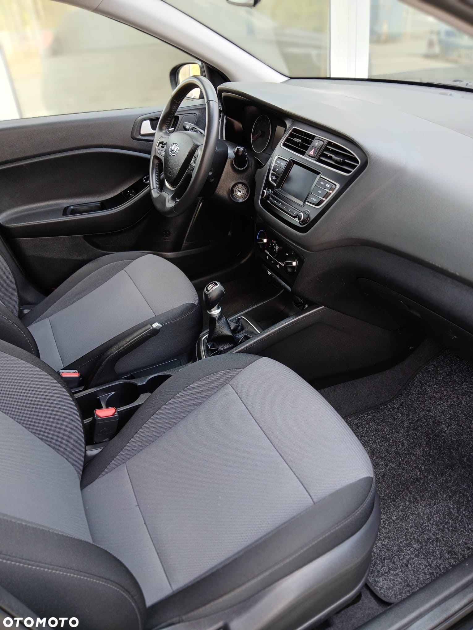 Hyundai i20 1.2 Classic + - 18