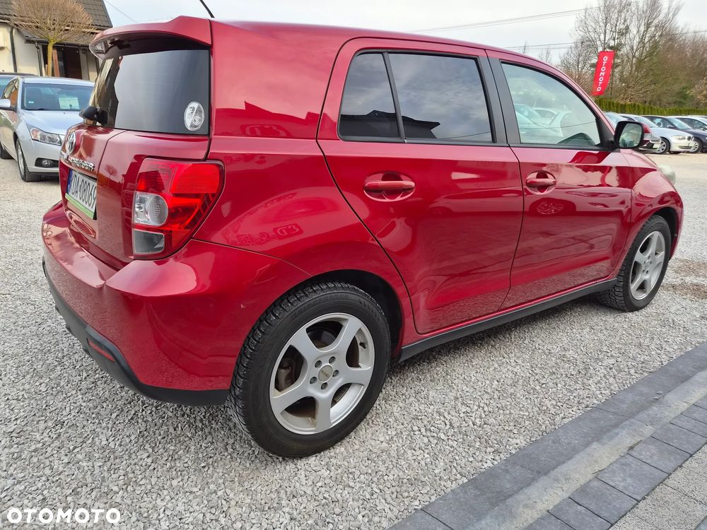 Toyota Urban Cruiser - 10