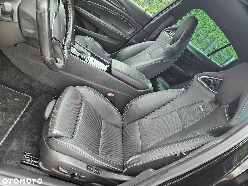 Opel Insignia 2.0 CDTI 4x4 GSi S&S - 2
