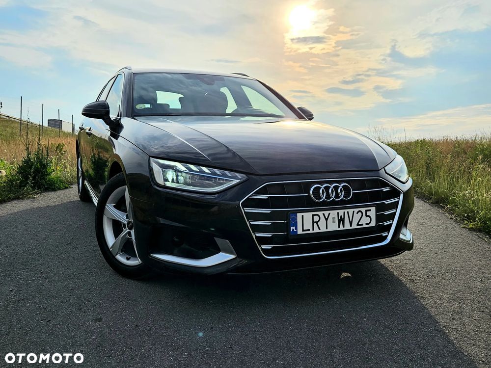 Audi A4 Avant 35 TDI mHEV S Line S tronic - 1