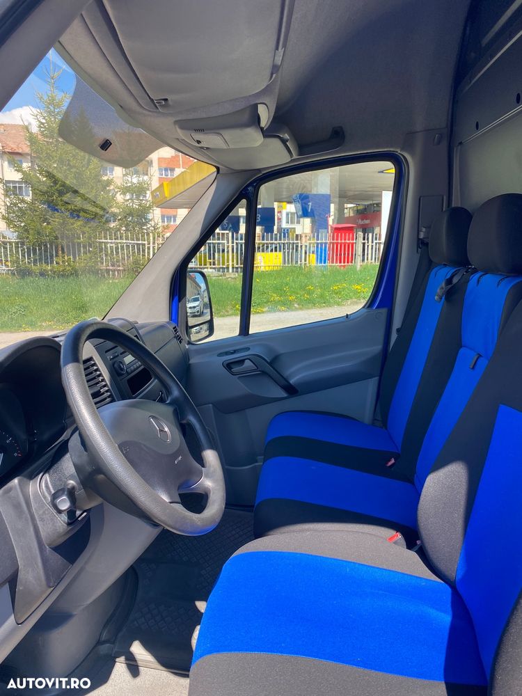 Mercedes-Benz Sprinter - 13